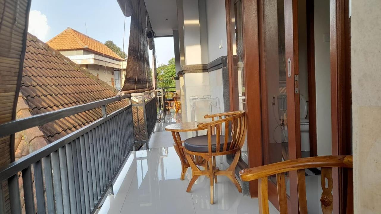 Nugraha Guesthouse 1 Ubud  Exterior photo