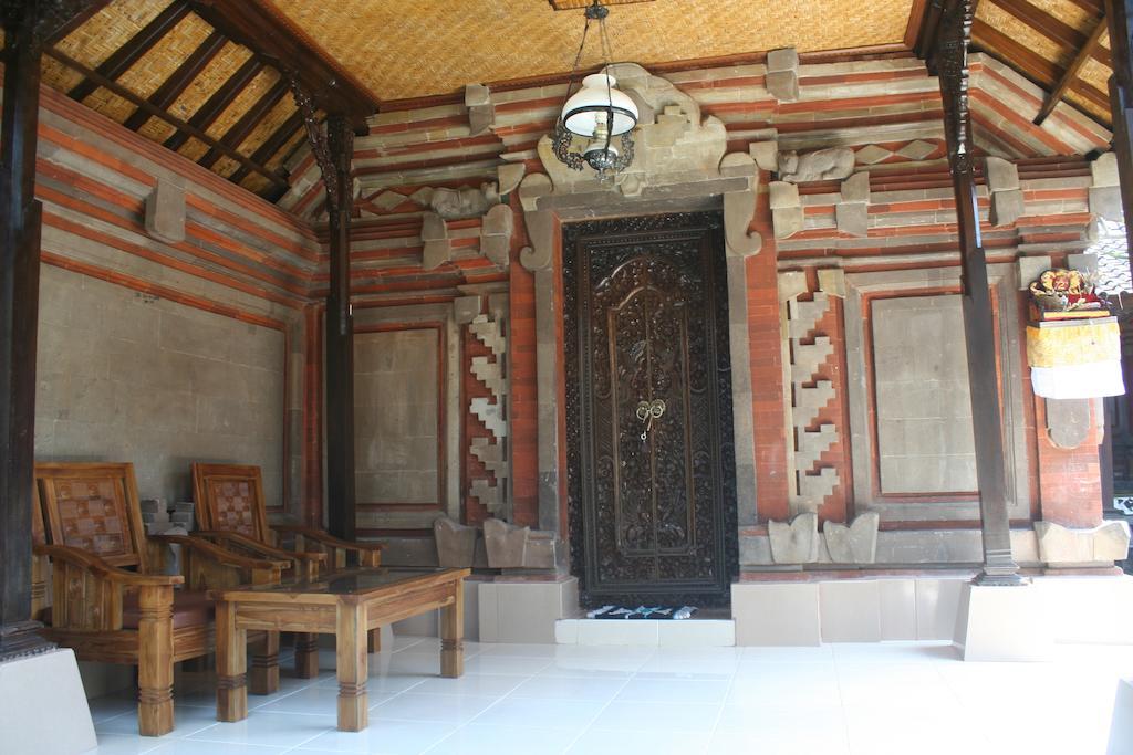 Nugraha Guesthouse 1 Ubud  Exterior photo